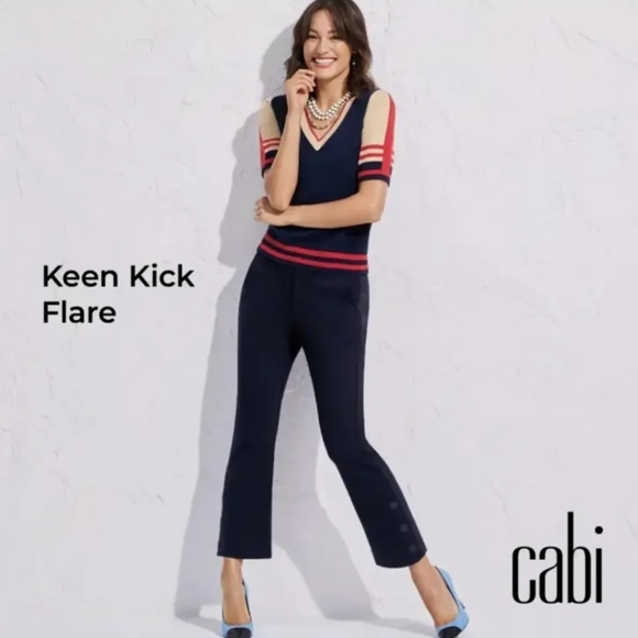 CAbi Keen Kick Flare #6043 Navy Pants LIKE NEW Size 6 - Picture 2 of 12